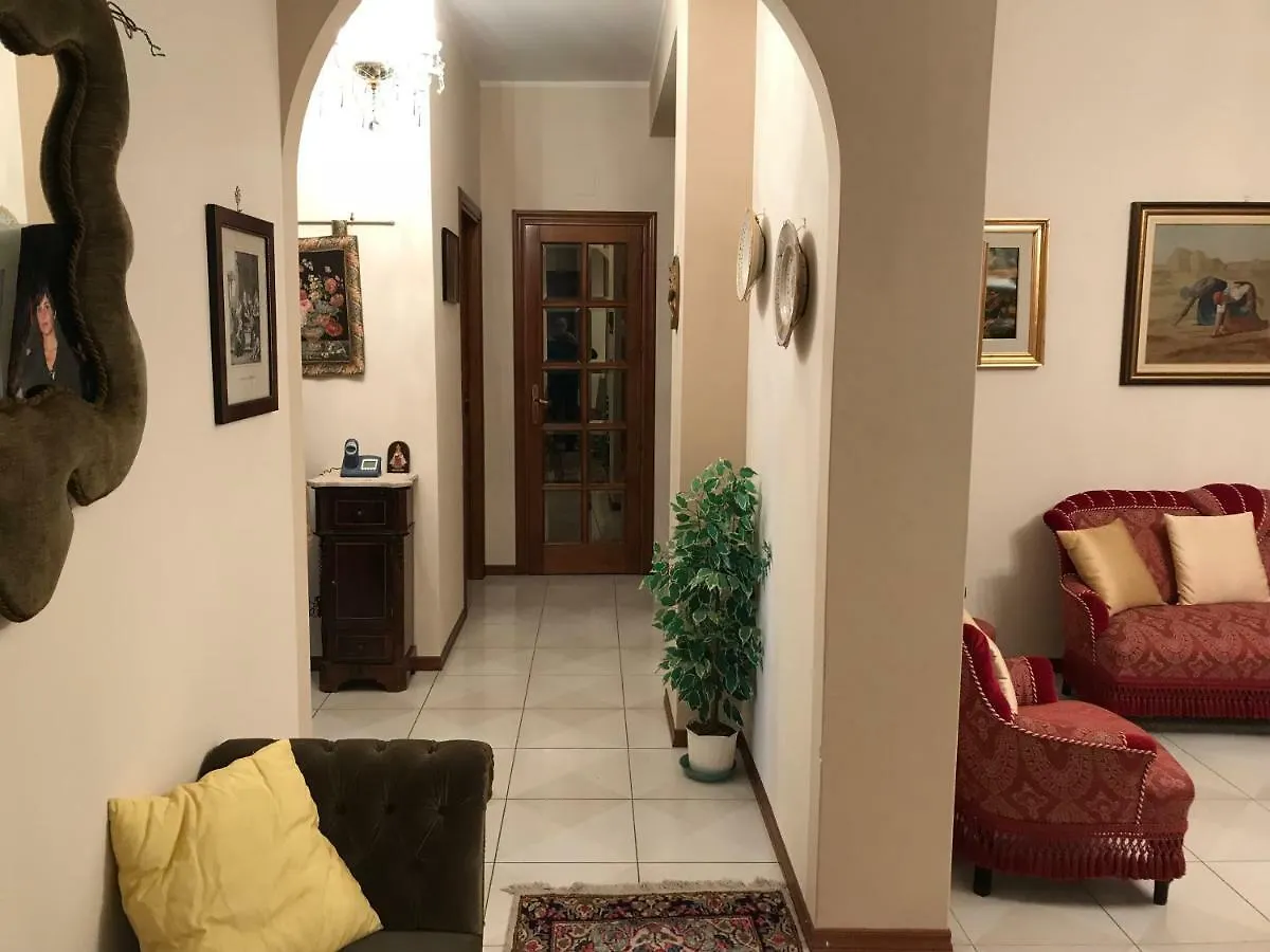 La Casa Di Fausto Hotel Cesarò